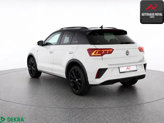 Volkswagen T-Roc view 3