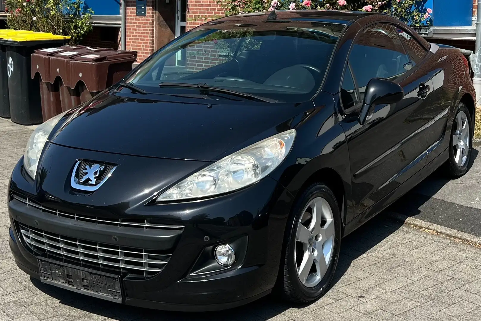 Peugeot 207 CC Premium *KLIMA-ALLWETTER-TÜV 07/2027* Noir - 1