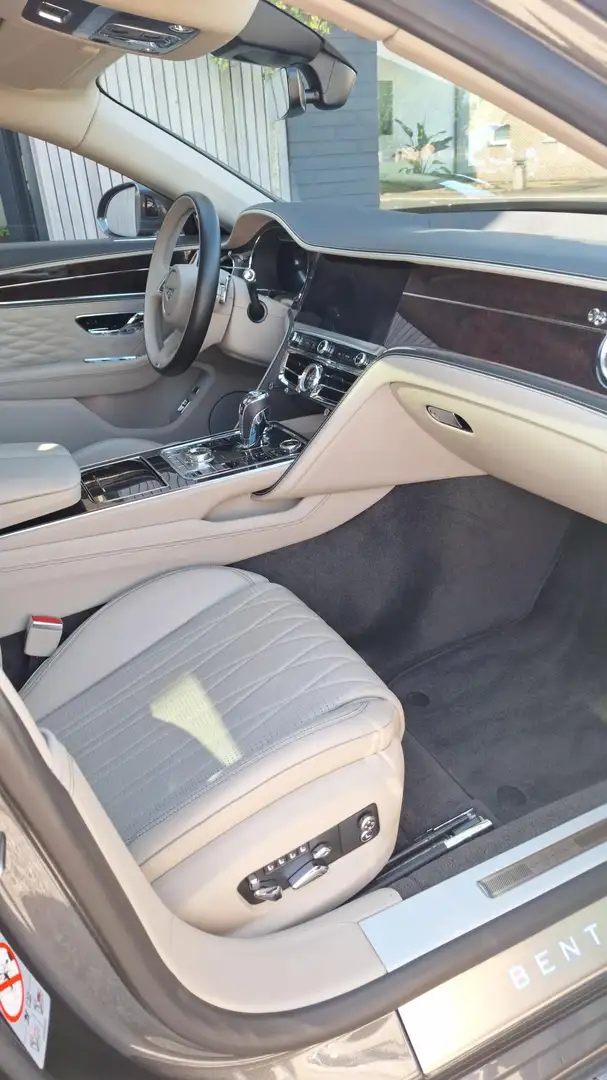 Bentley Flying Spur V8 AZURE *FULL OPTION* Grijs - 2