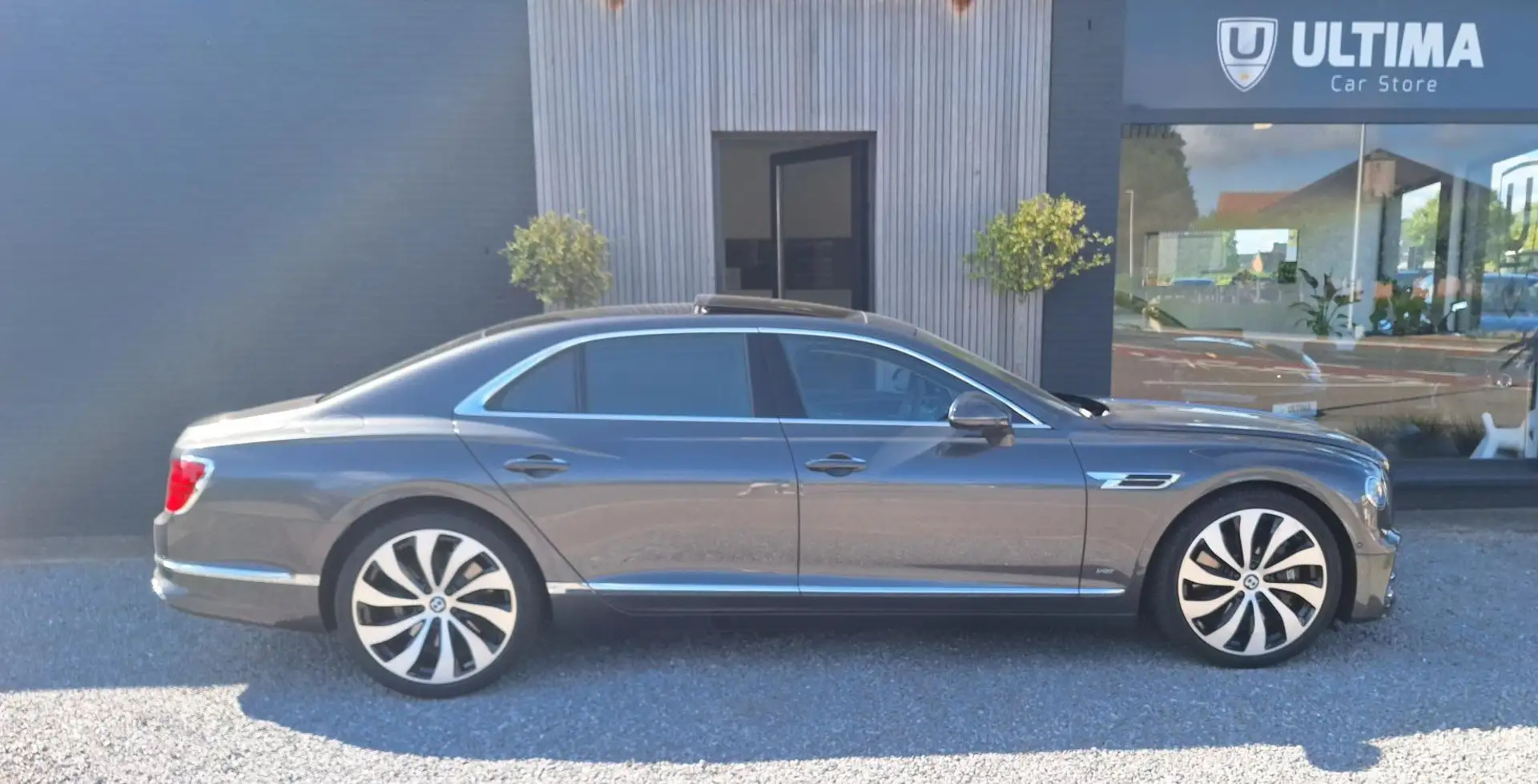 Bentley Flying Spur V8 AZURE *FULL OPTION* Grijs - 1