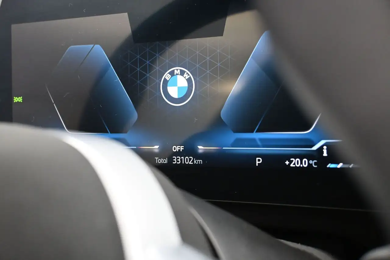 BMW X1 снимка BMW X1