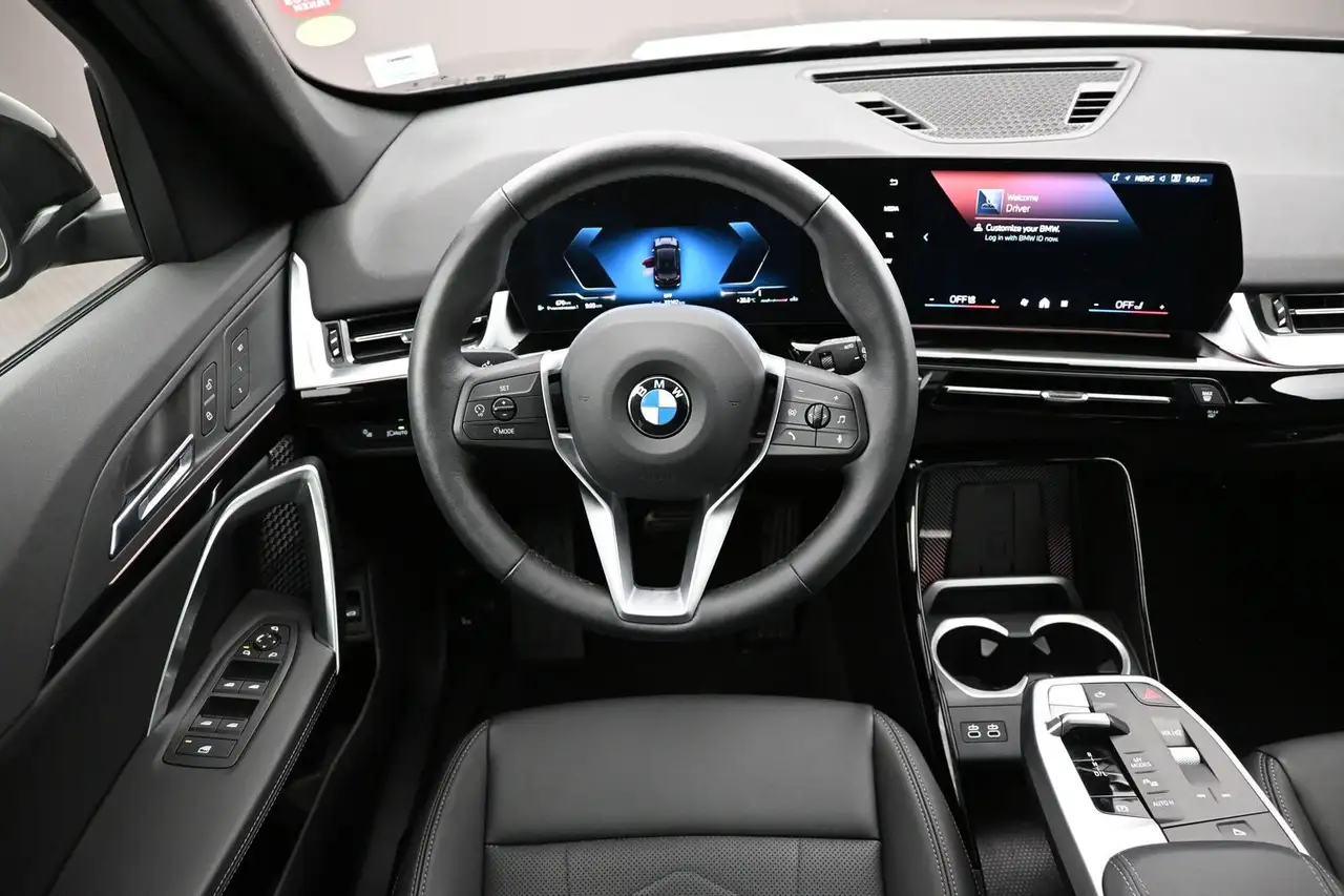 BMW X1 снимка BMW X1