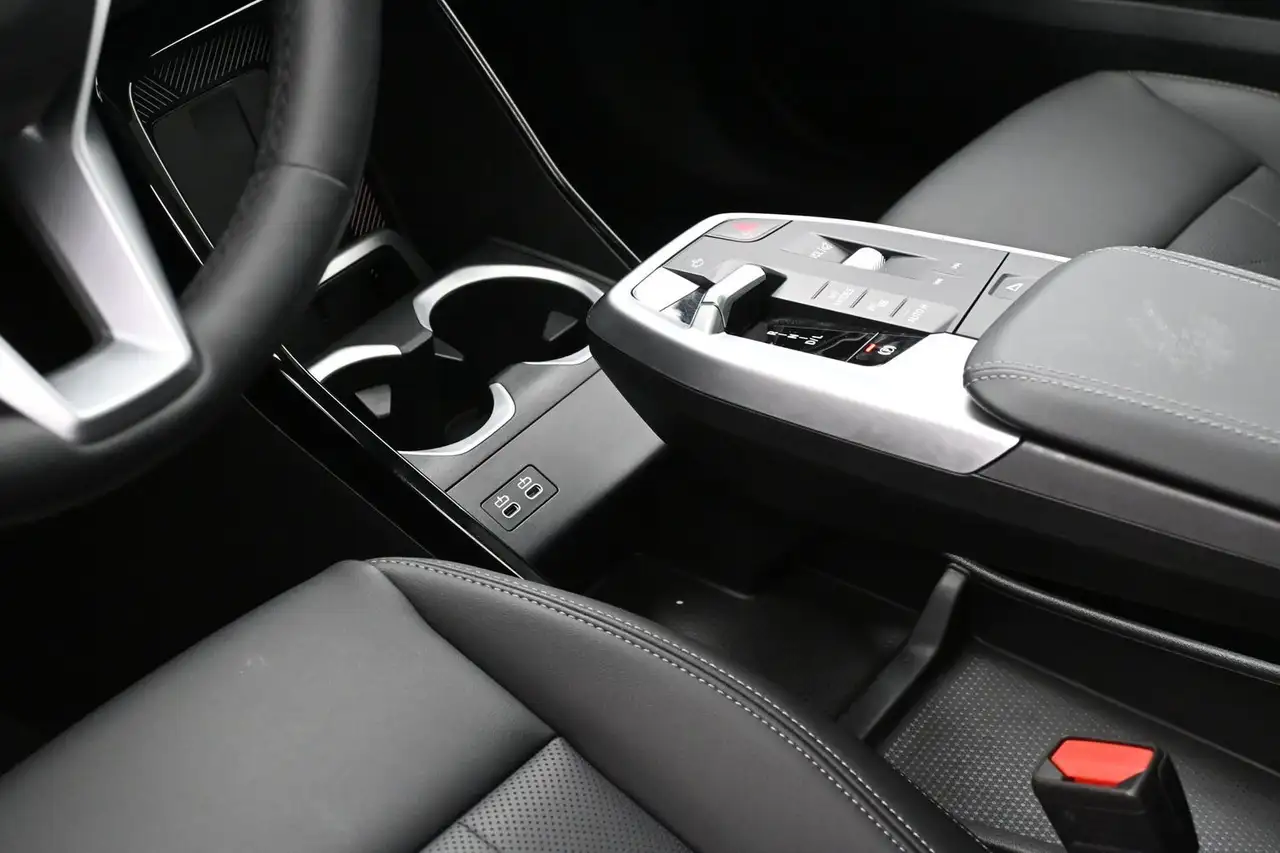BMW X1 снимка BMW X1