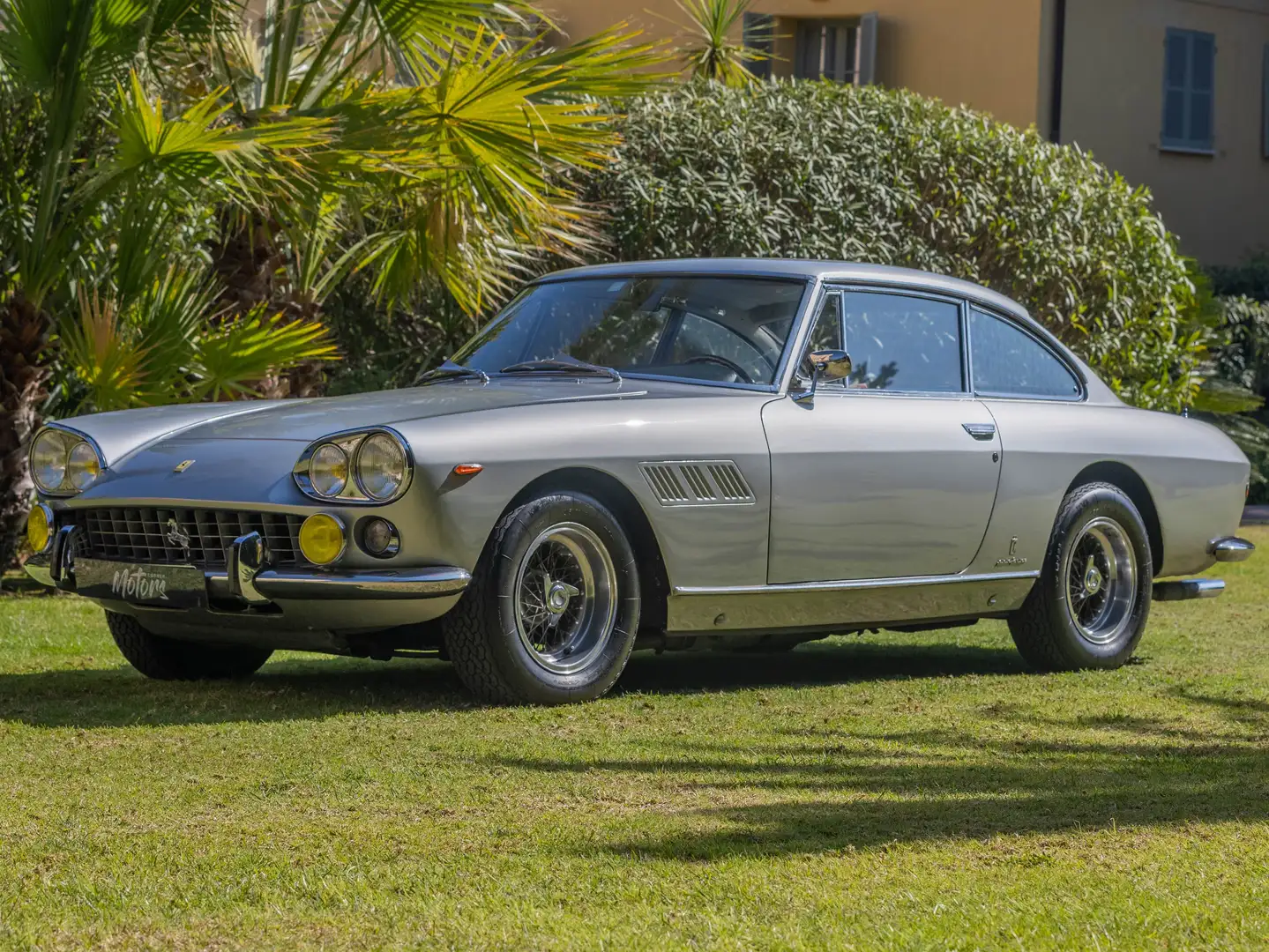Ferrari 330 GT 2+2 Plateado - 1