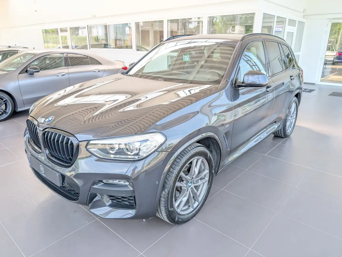 BMW X3 2.0 dA xDrive ** GARANTIE + PACK M + COCKPIT ** Grijs - 2