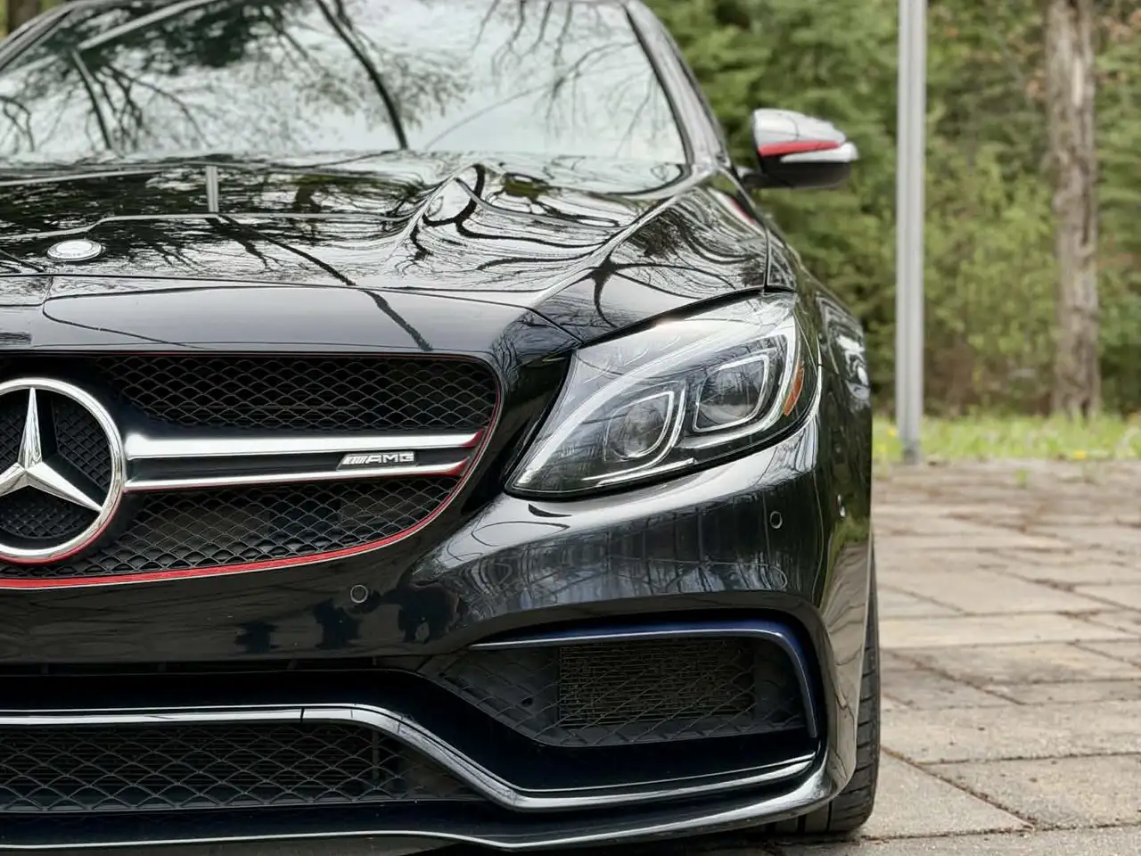 Mercedes-Benz C-Class снимка Mercedes-Benz C-Class