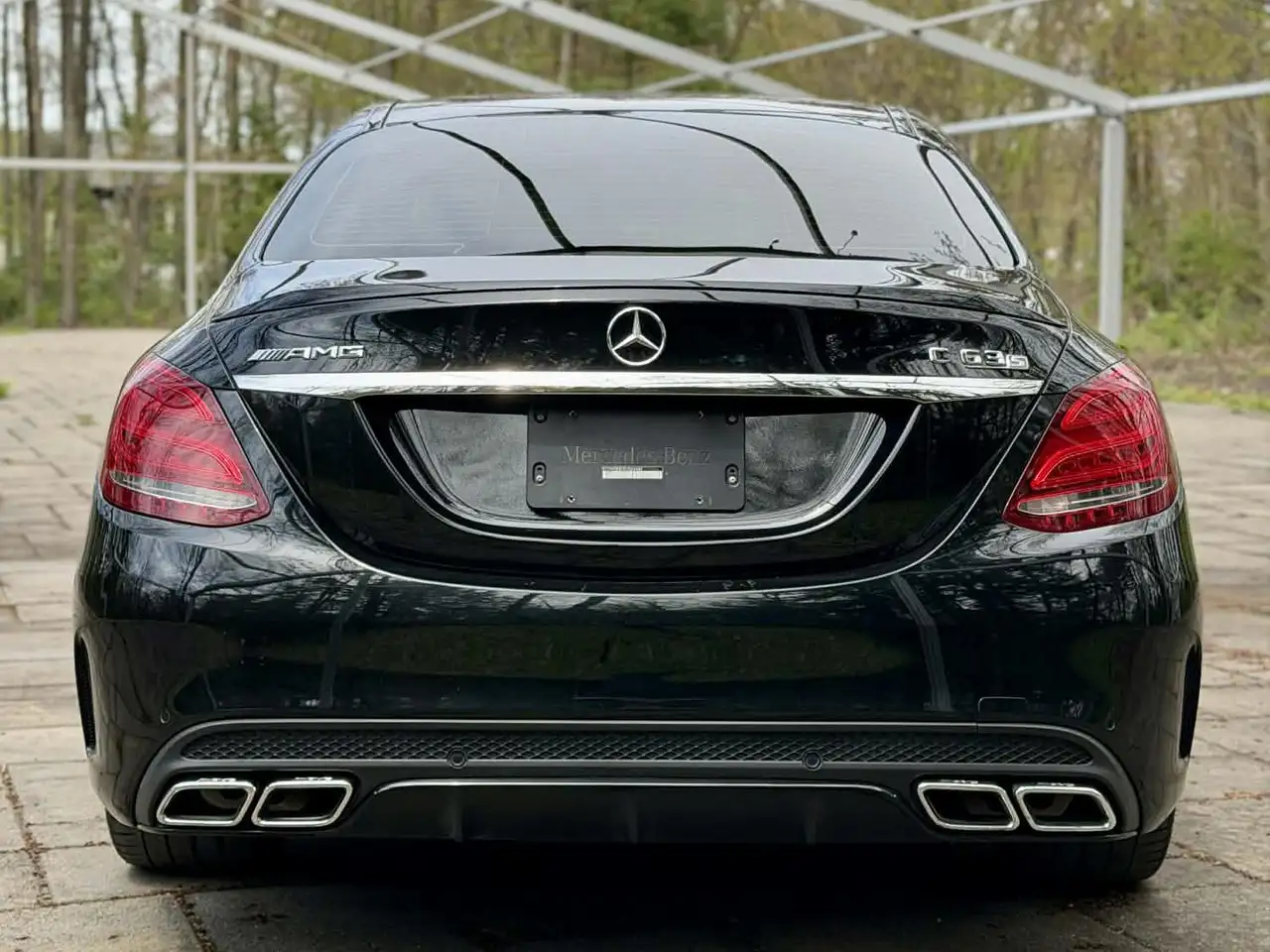 Mercedes-Benz C-Class снимка Mercedes-Benz C-Class