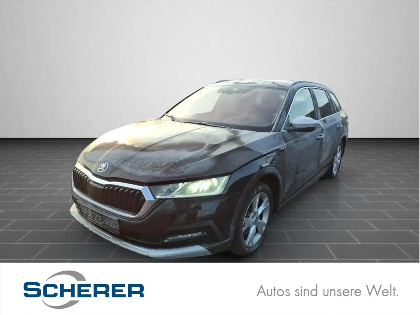 Skoda Octavia Combi 2,0 TDI Scout DSG 4x4 AHK/NAVI/LED Schwarz - 1