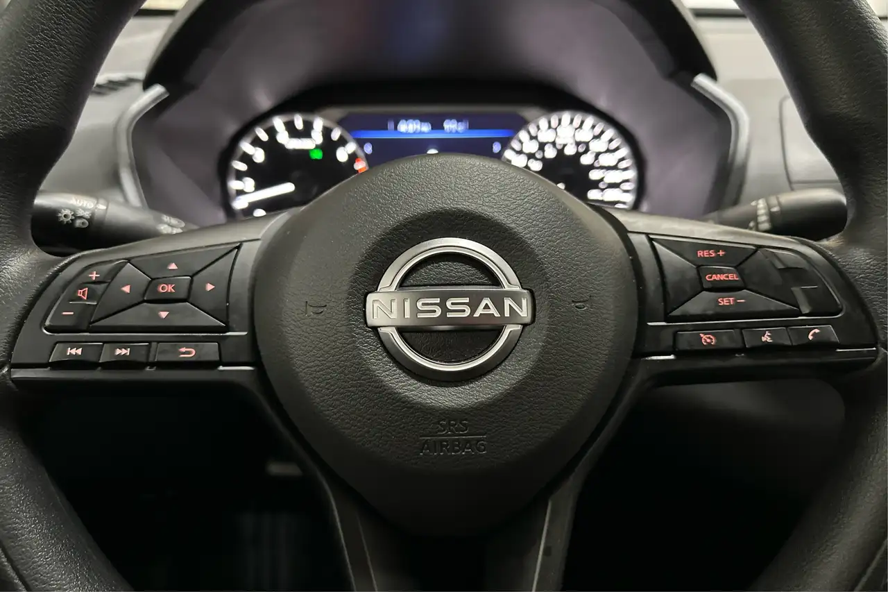 Nissan Altima снимка Nissan Altima