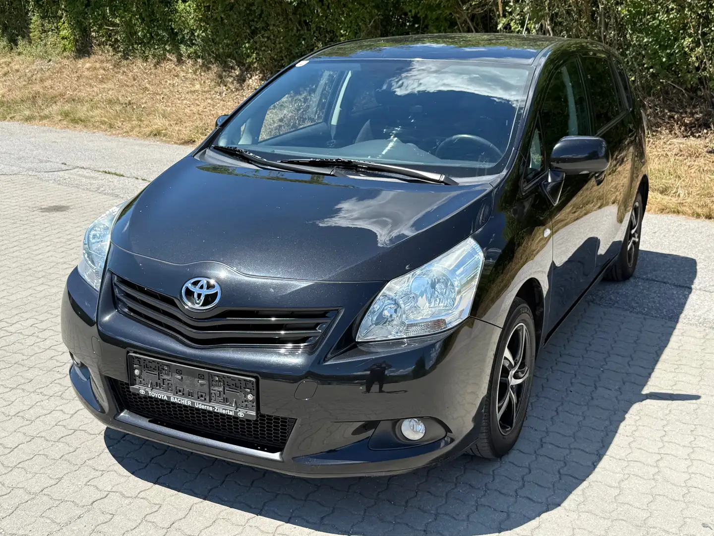 Toyota Verso 1.6 Schwarz - 1