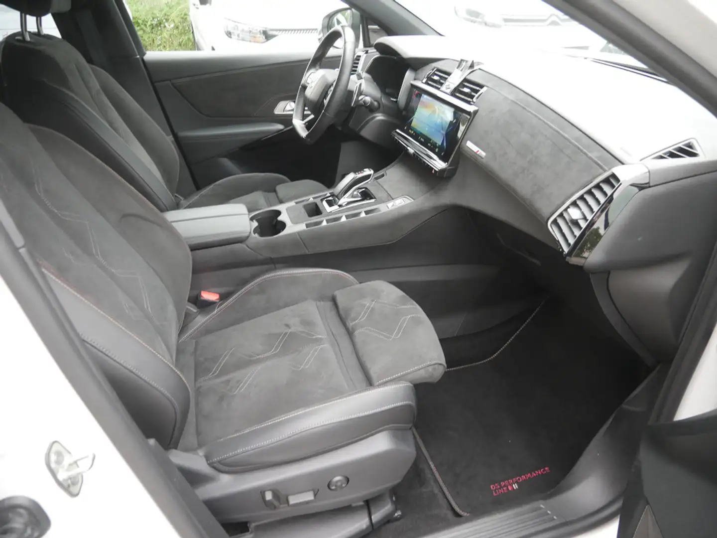 DS Automobiles DS 7 Crossback E-Tense Performance Line+ 4x4 Weiß - 2