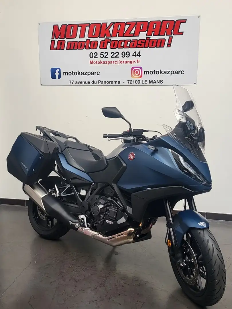 Honda NT 1100 Bleu - 1