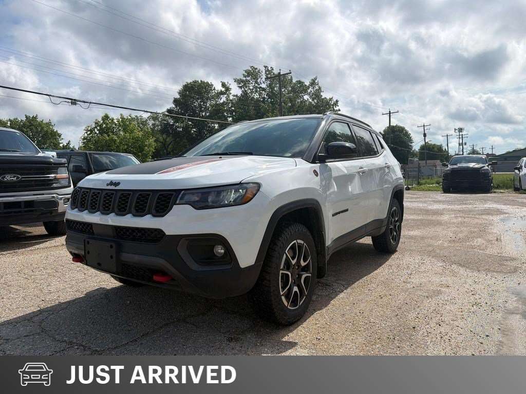 2025 Jeep Compass | Apple CarPlay and Android Auto | Power Liftgate