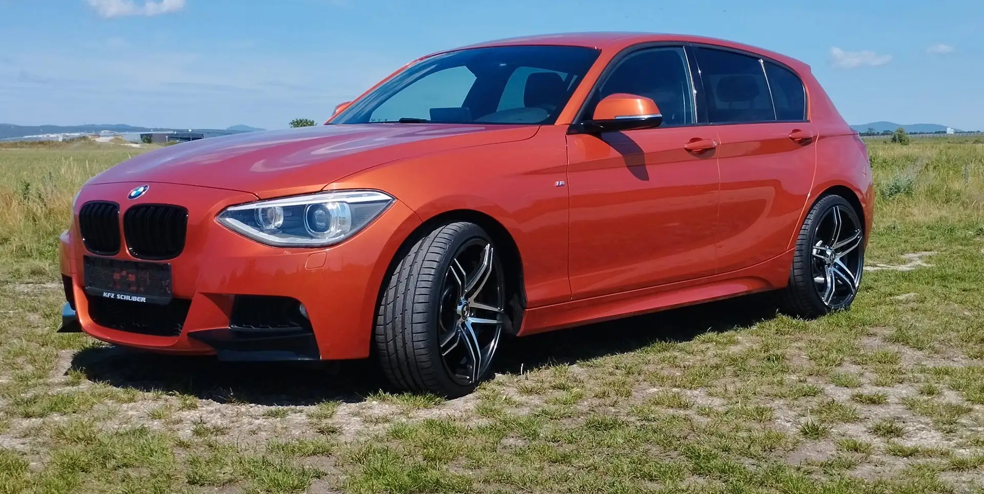 BMW 118 118i Orange - 1