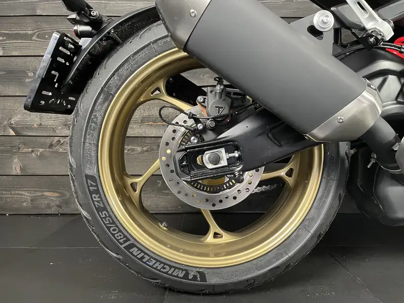 Triumph TRIDENT 800 DEMO - foto 4