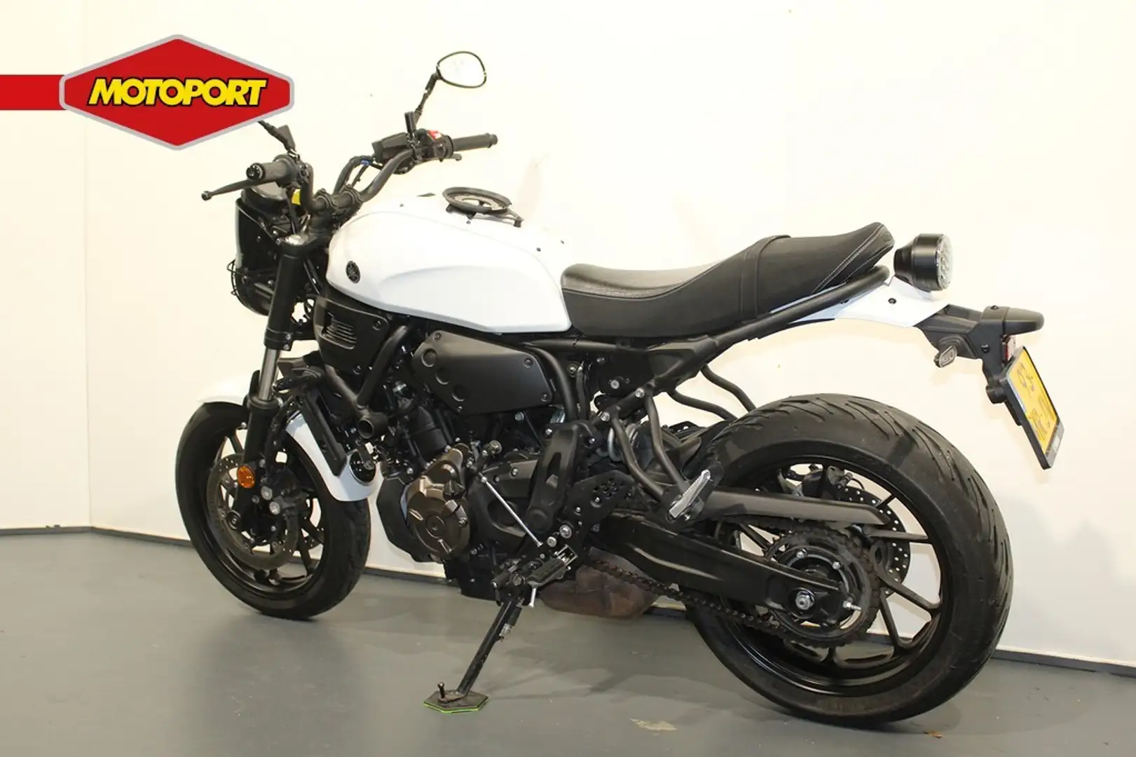 Yamaha XSR 700 Wit - 2