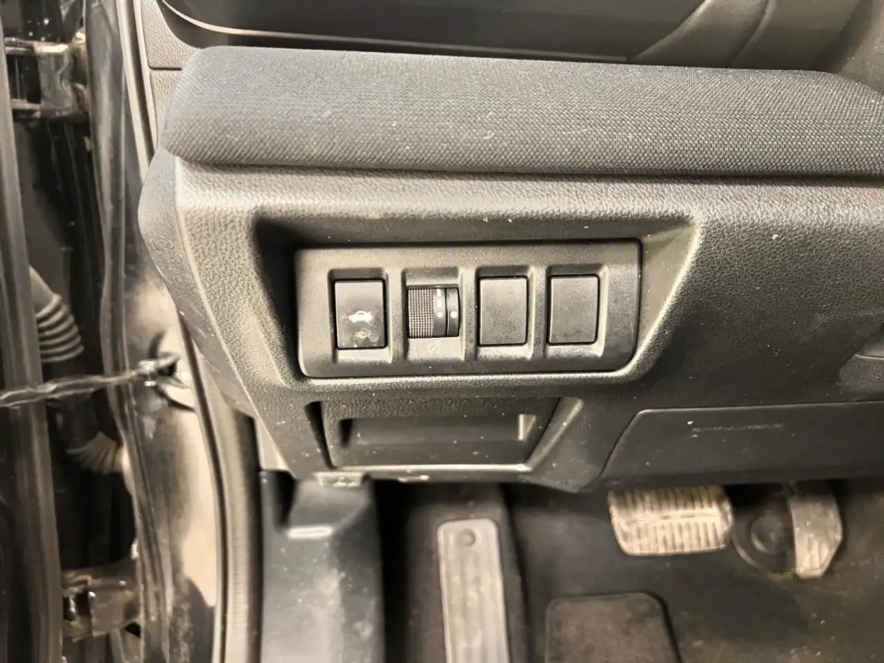 Subaru Legacy снимка Subaru Legacy