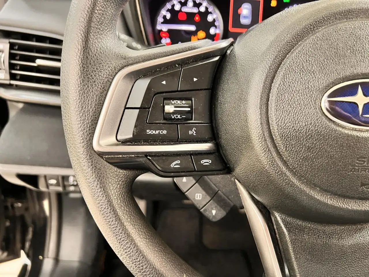 Subaru Legacy снимка Subaru Legacy