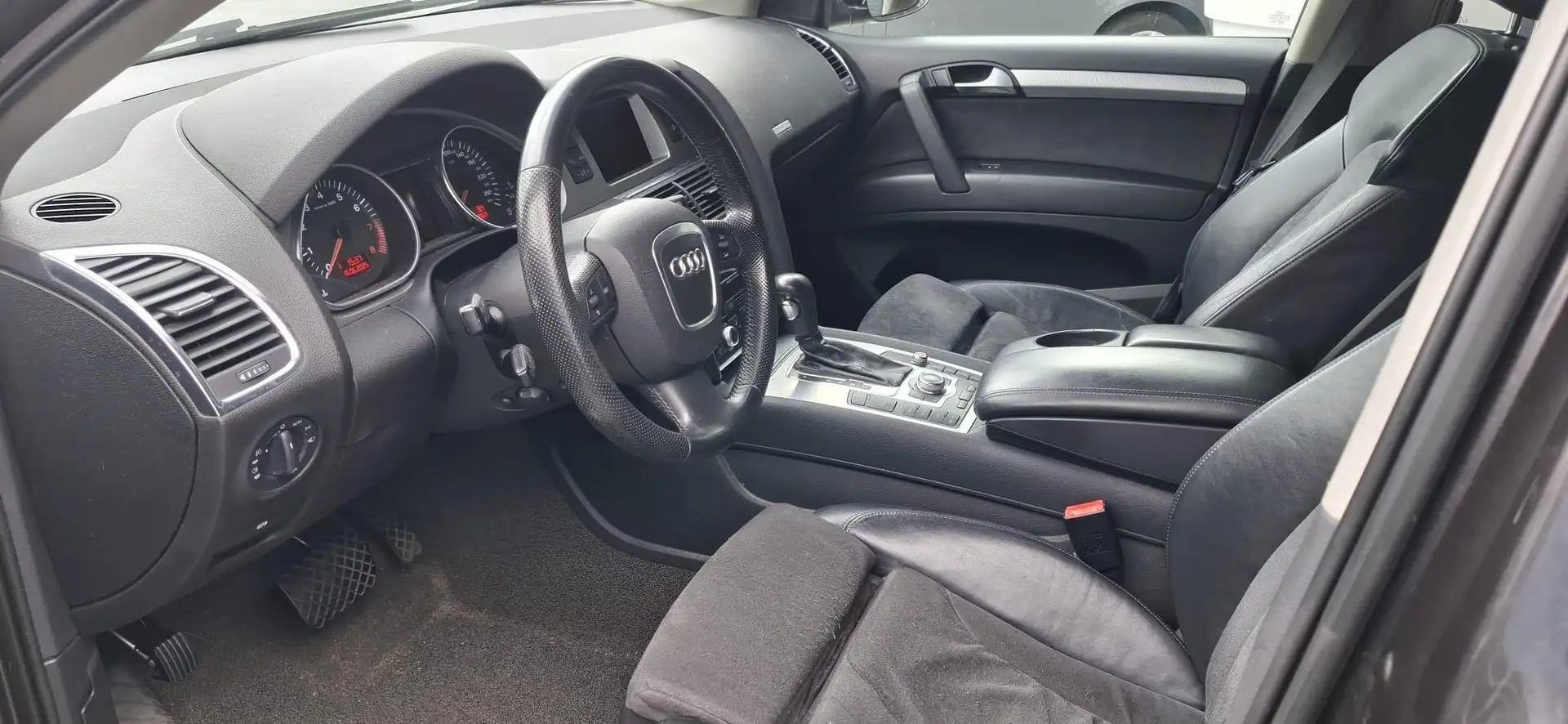 Audi Q7 4.2 FSI quattro 5+2 Grigio - 2