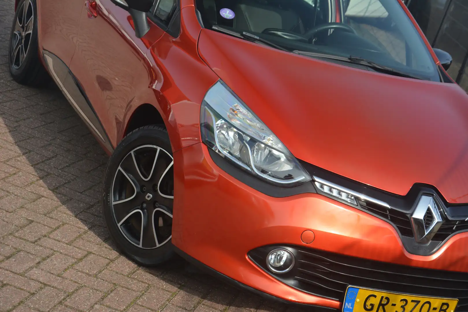 Renault Clio Estate 0.9 TCe Expression | Parkeer Sensoren | Cru Rot - 2