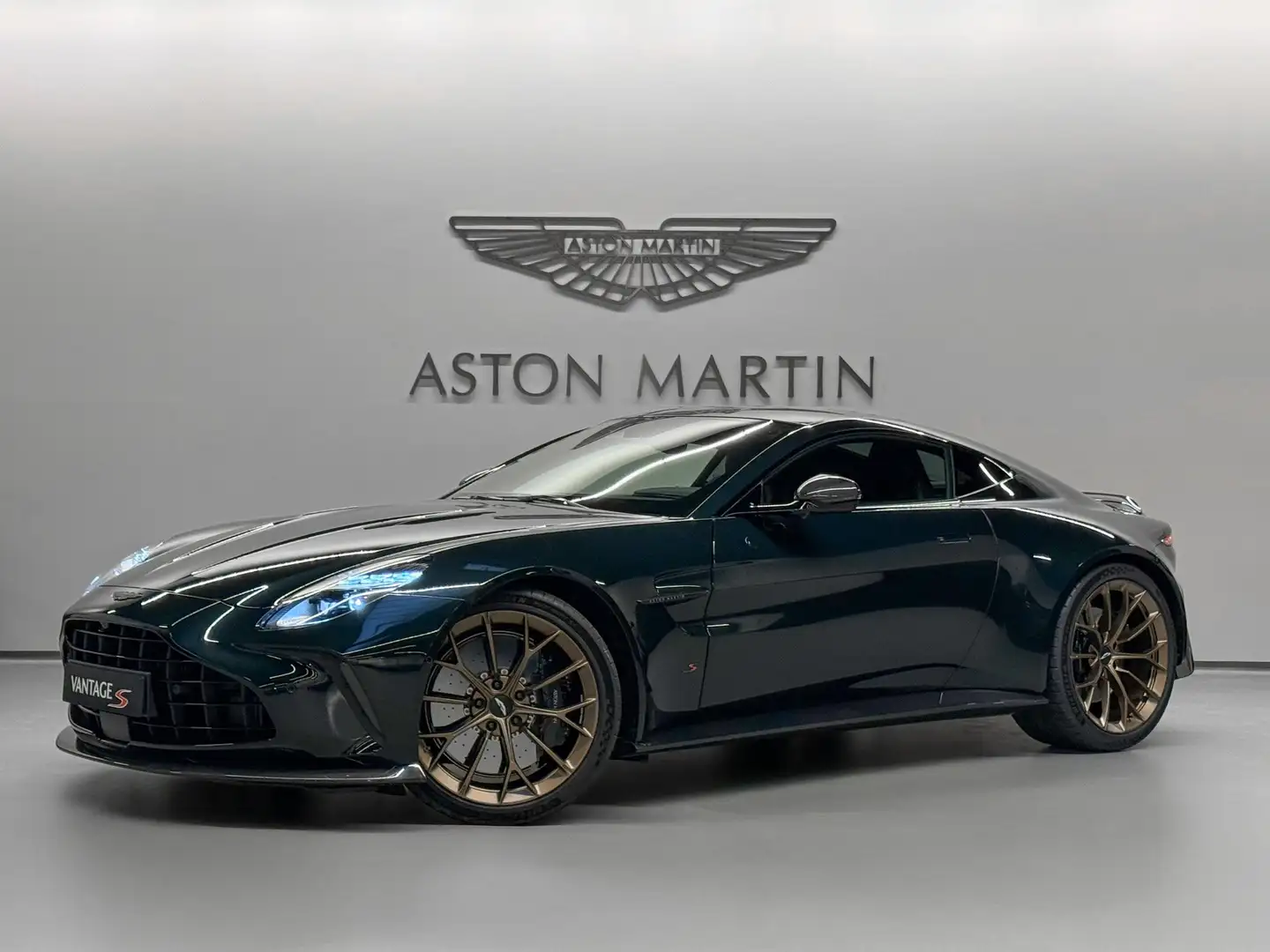 Aston Martin Vantage S Coupe | NEW MODELYEAR 2026 Grün - 2