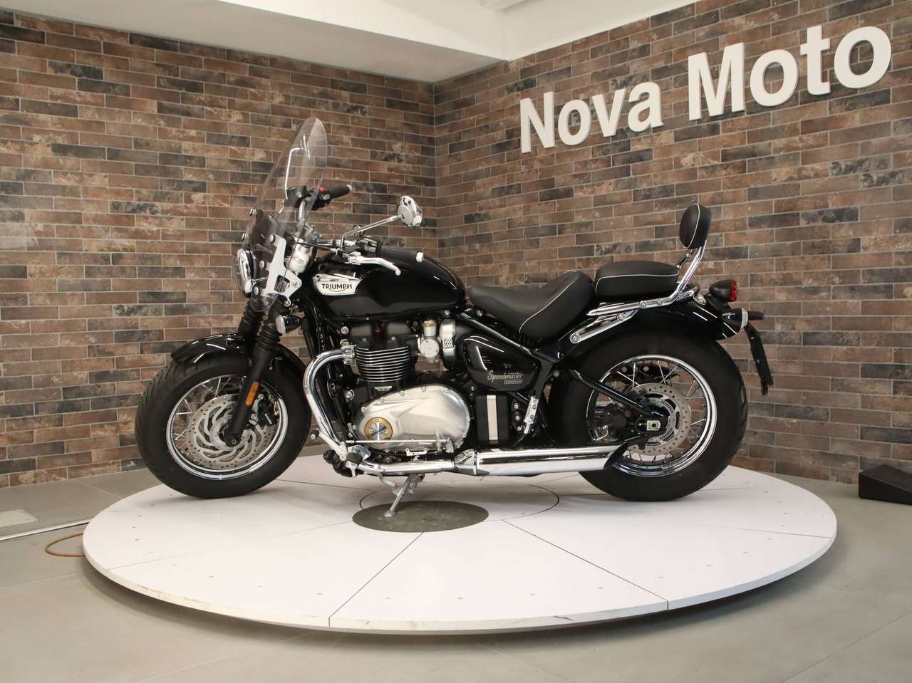 Triumph Others 900 T100 my26