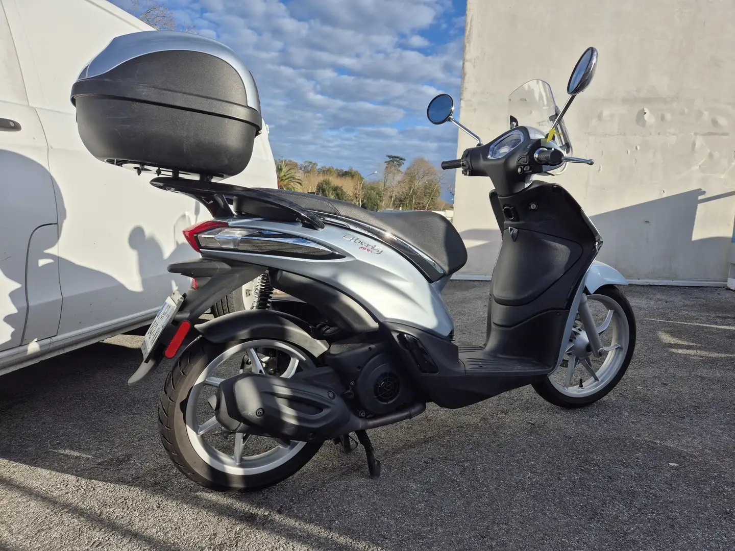 Piaggio Liberty 125 Gris - 2