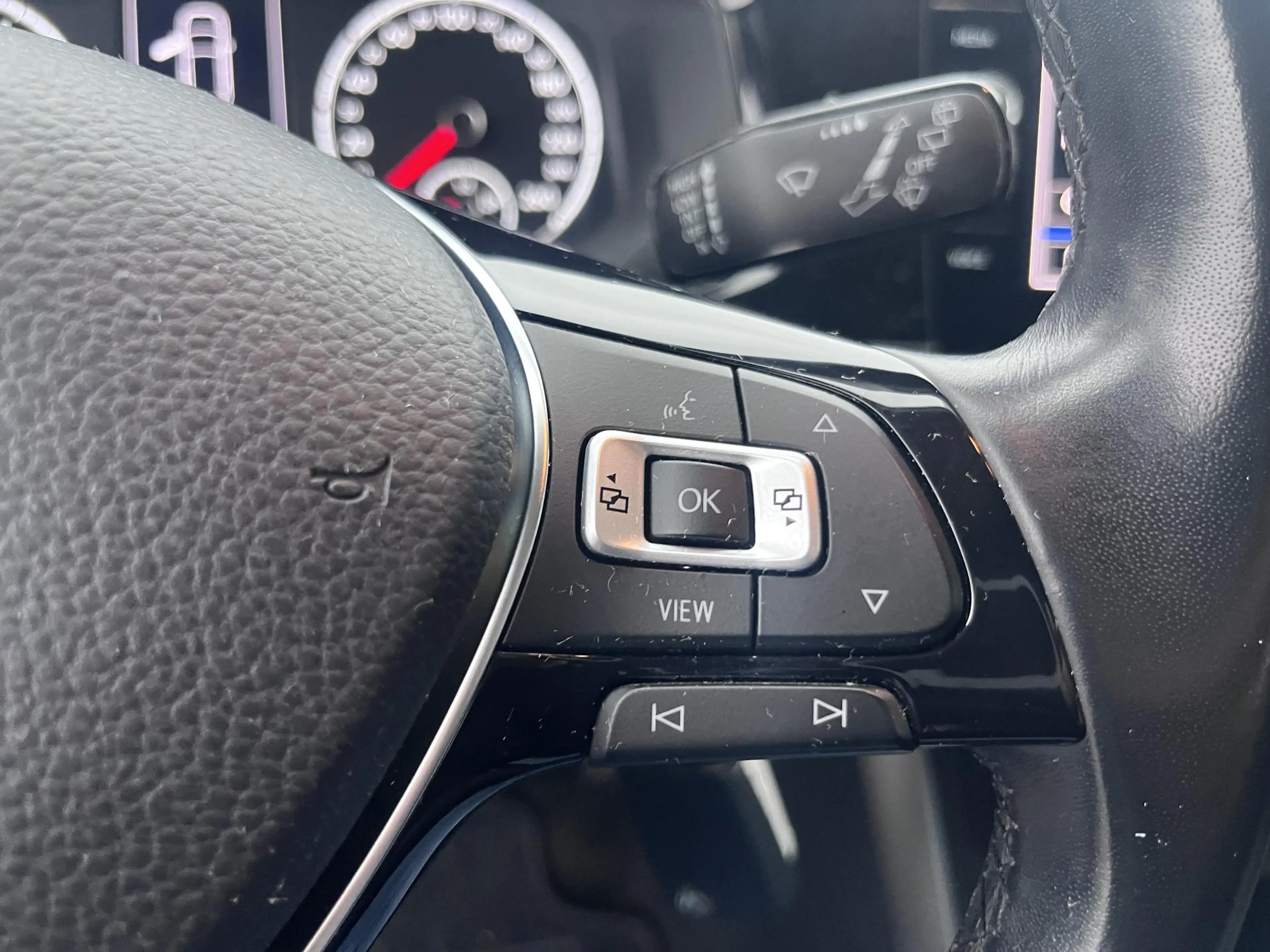 Volkswagen Polo 1.0 TSI Comfortline Lmv|Camera — photo 12