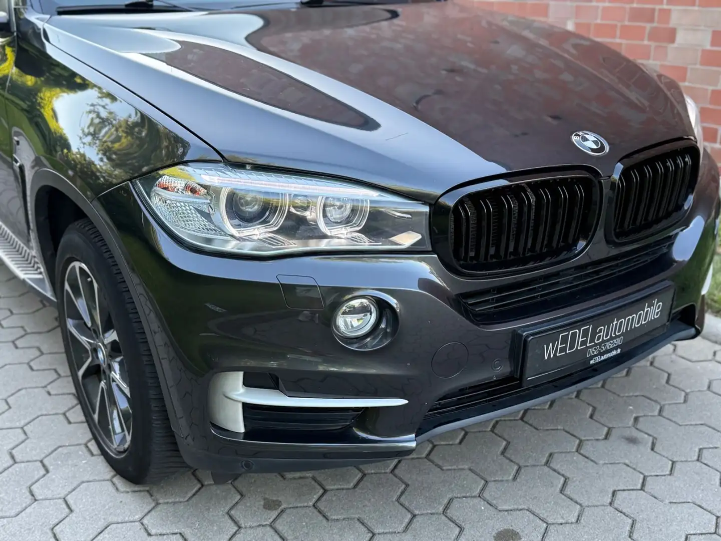 BMW X5 2.5D- xDrive -XENON-NAVI-AHK-HUD Grau - 2