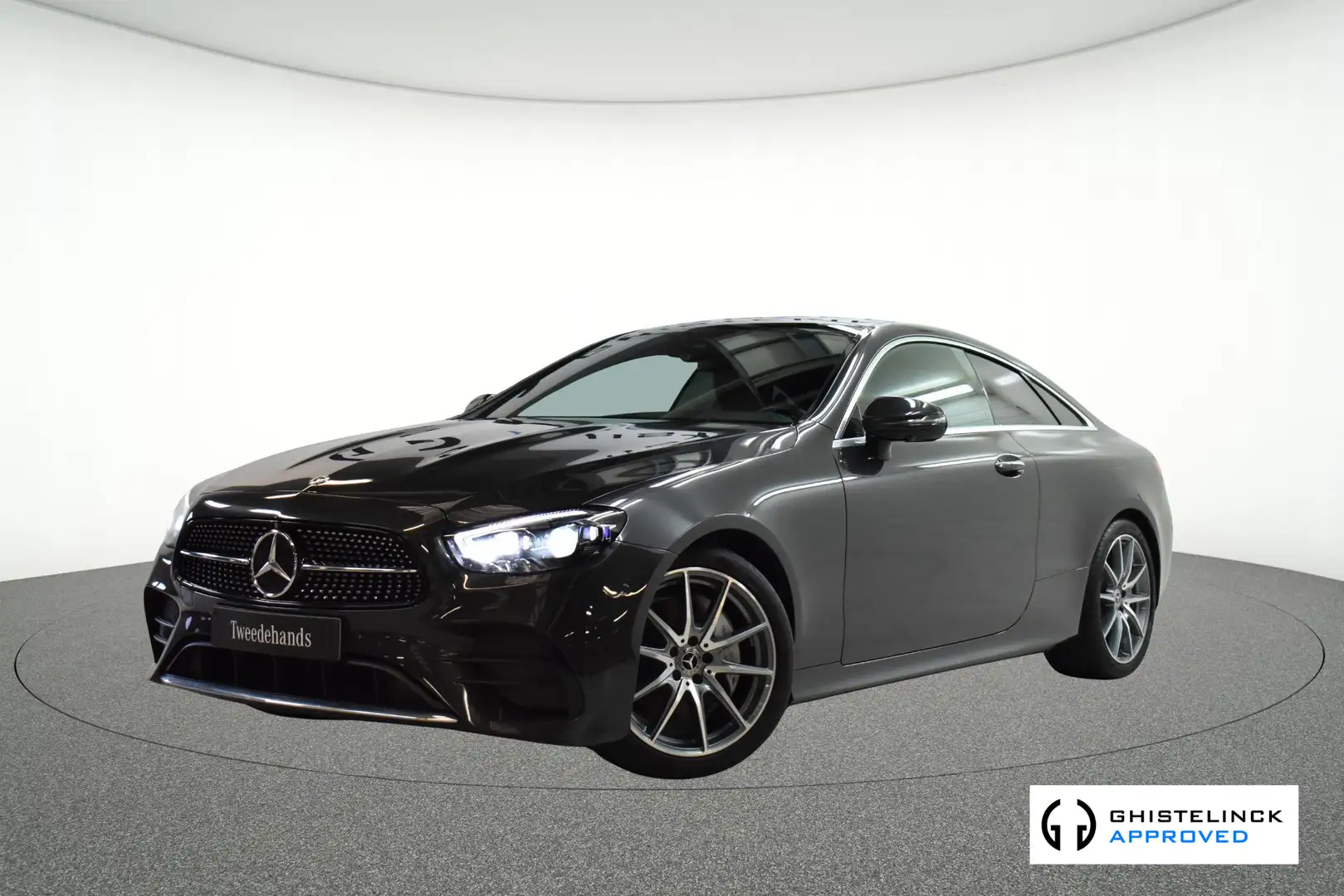 Mercedes-Benz E 200 Coupé E Grijs - 1