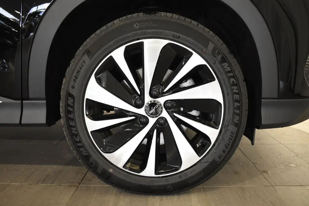 BYD SEAL U