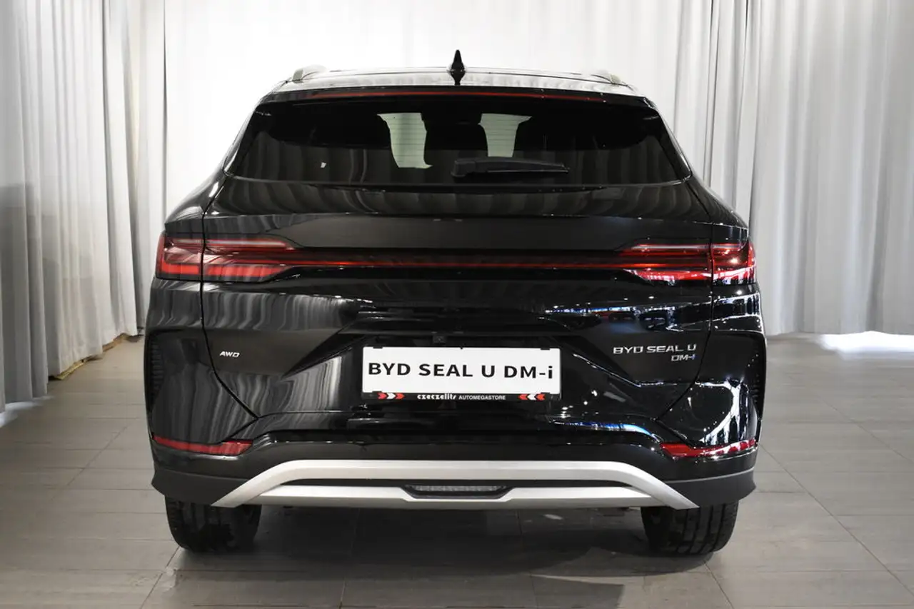 BYD SEAL U