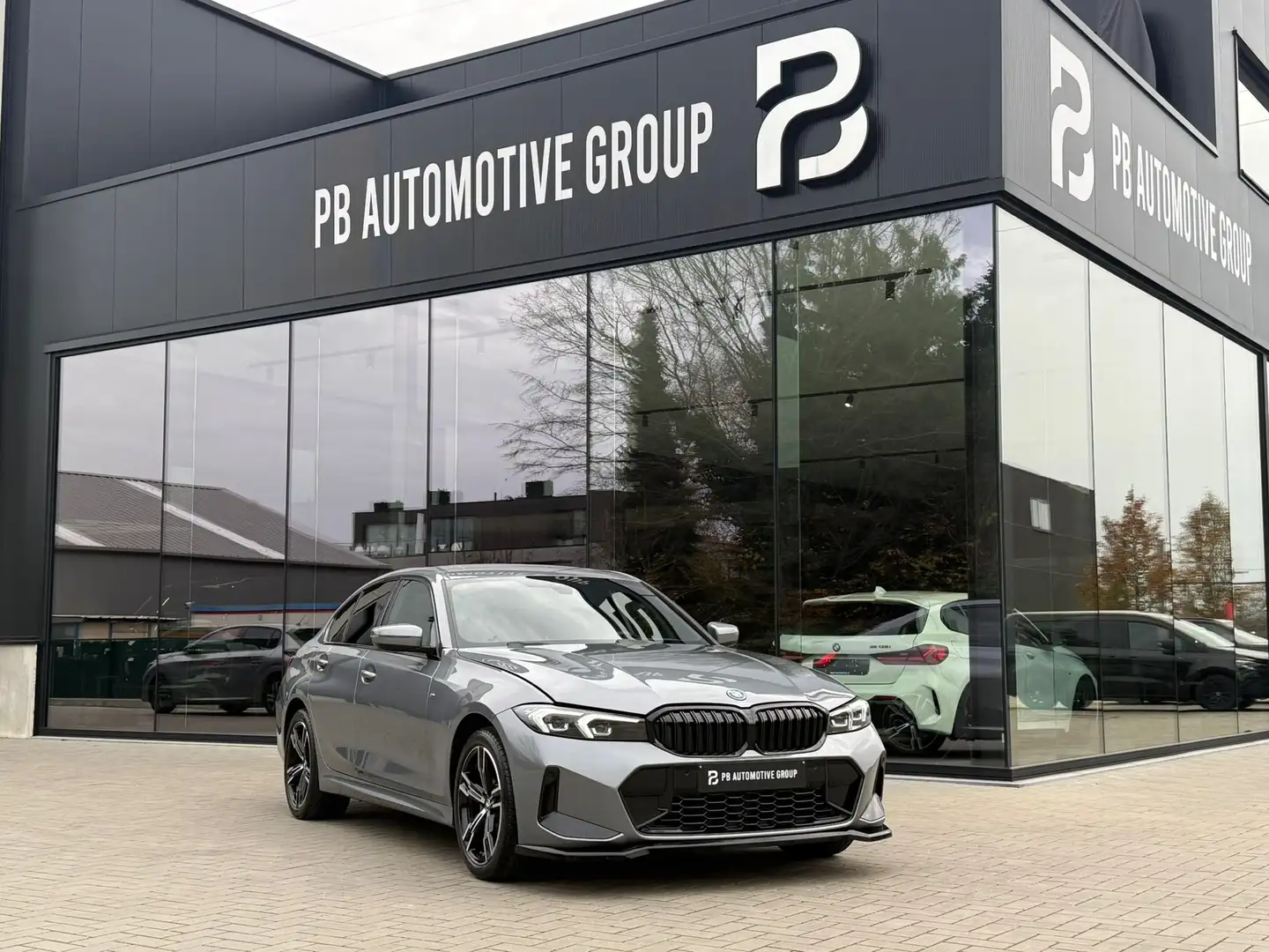 BMW 330 M-sport-Curved Display-Led-XDrive-Lane assist Gris - 1