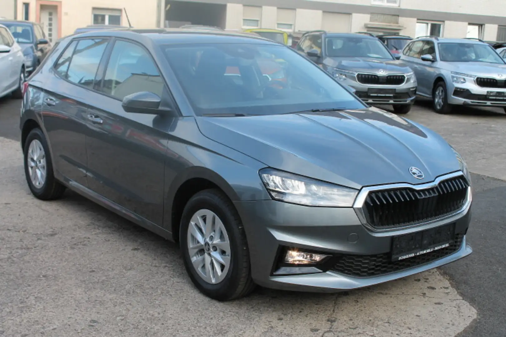 Skoda Fabia TSi DSG Alu AHK Klima Kamera SOFORT !!!!! Gris - 2