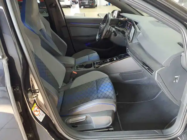 Volkswagen Golf view 13