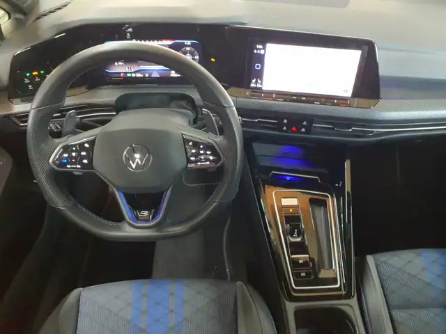 Volkswagen Golf view 7