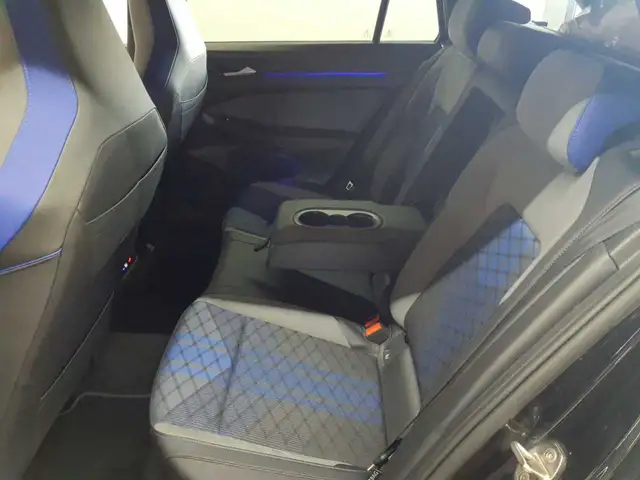 Volkswagen Golf view 5