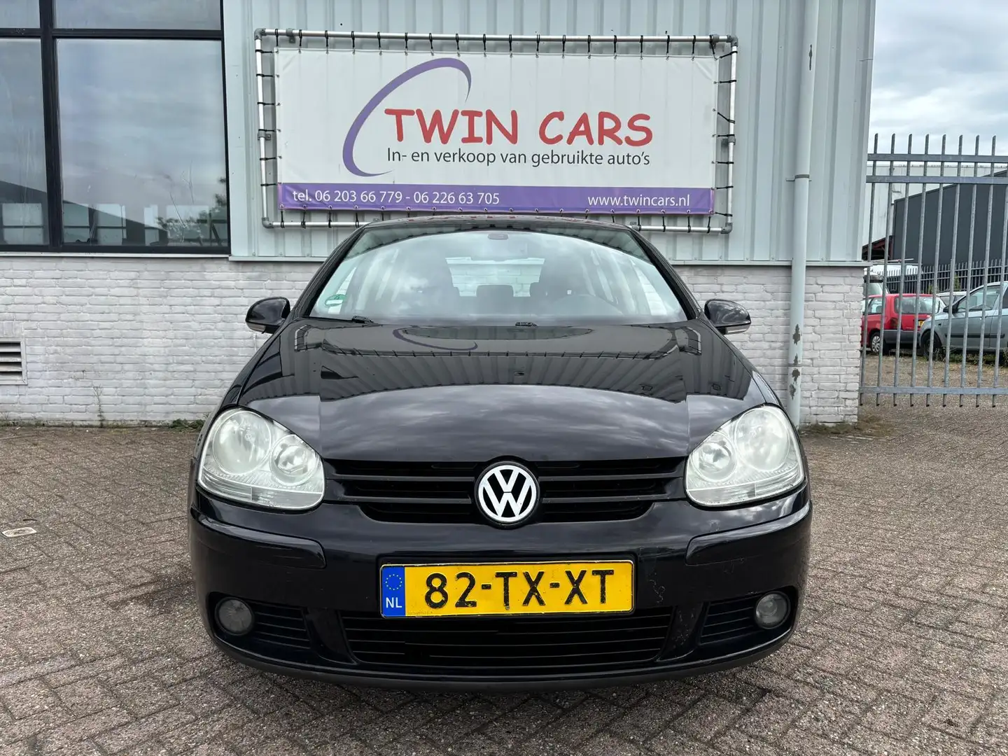 Volkswagen Golf 1.6 FSI Comfortl Business 5drs airco Noir - 2