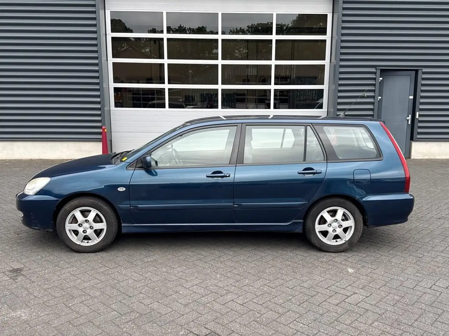Mitsubishi Lancer Station Wagon 1.6 Invite, Airco Blauw - 2