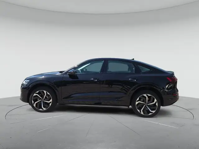 Audi Q8 E-Tron view 6