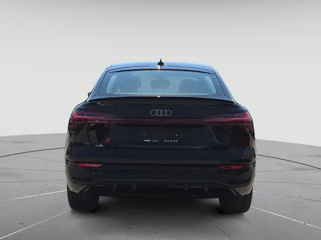 Audi Q8 E-Tron view 7