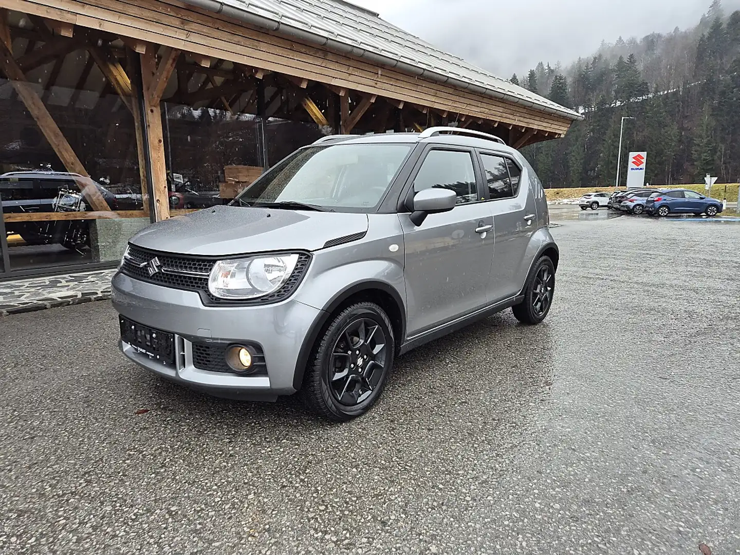Suzuki Ignis 1,2 DualJet Shine 4WD Grau - 1