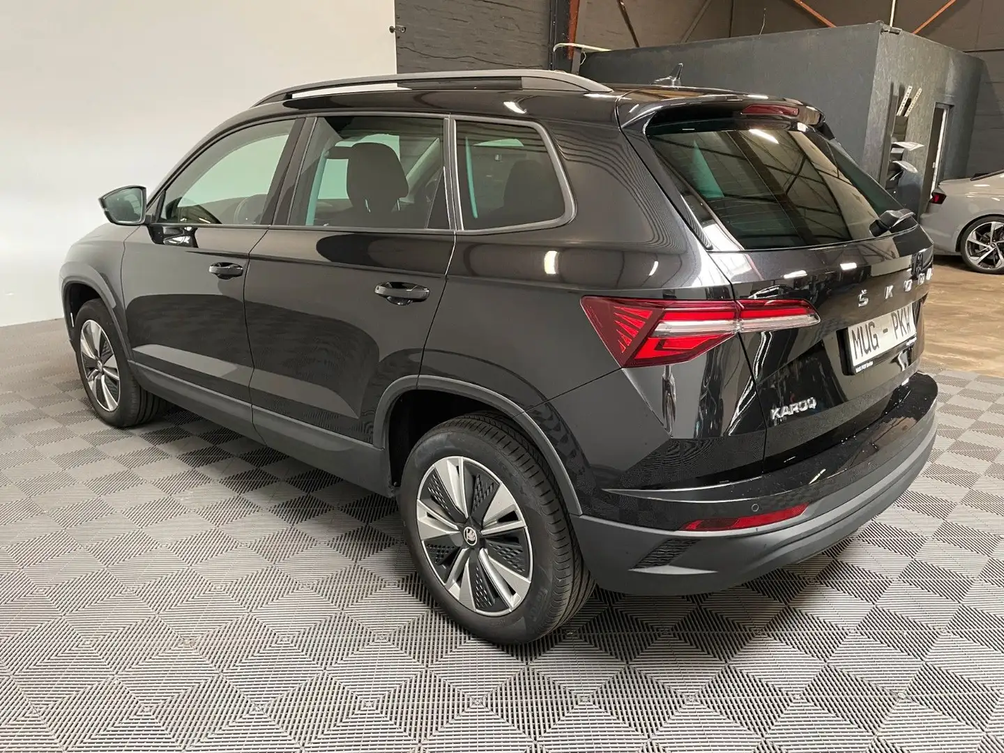 Skoda Karoq Ambition 2.0TDI*ACC-Virt.Co.-LED-Kamera* Schwarz - 2