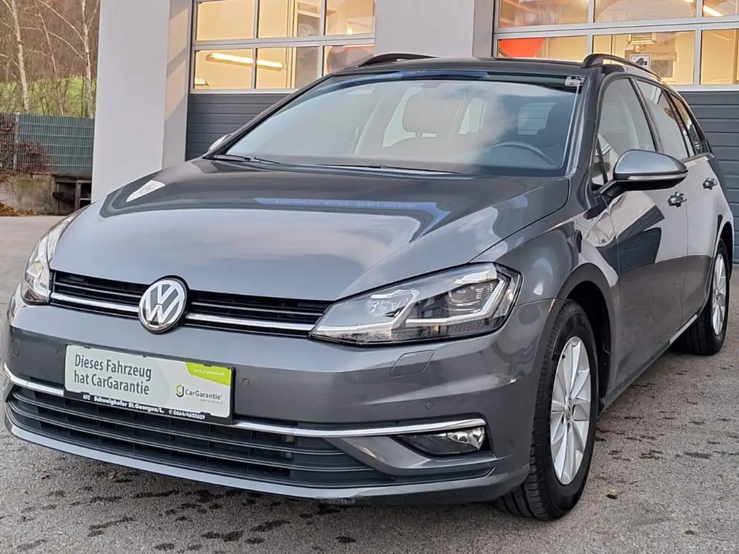 Volkswagen Golf Variant Rabbit 1,6 TDI SCR Grau - 1
