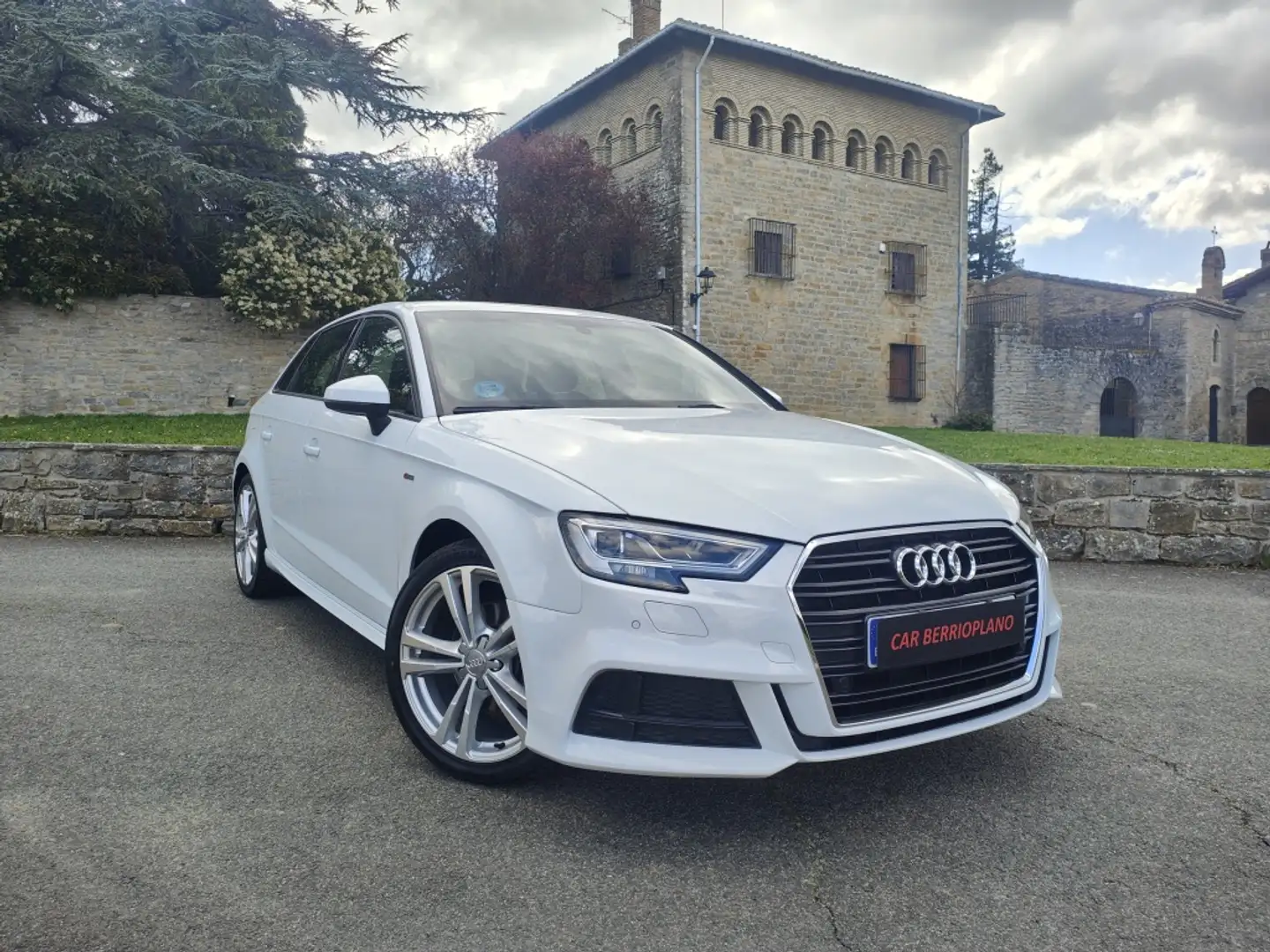 Audi A3 Sportback 35 TFSI S line S tronic Blanco - 1