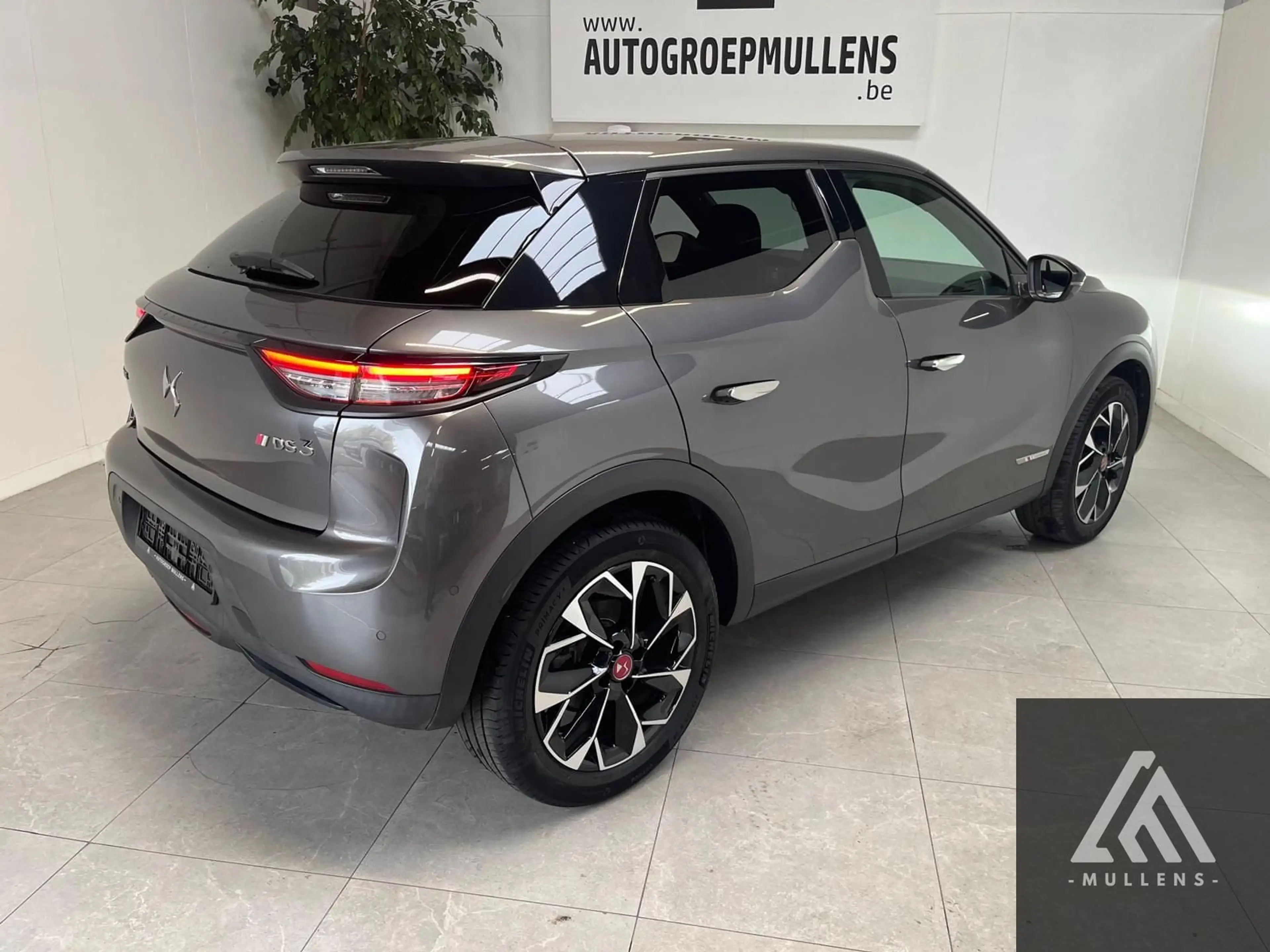 DS Automobiles DS 3 Crossback E-Tense Performance Line+ — photo 4
