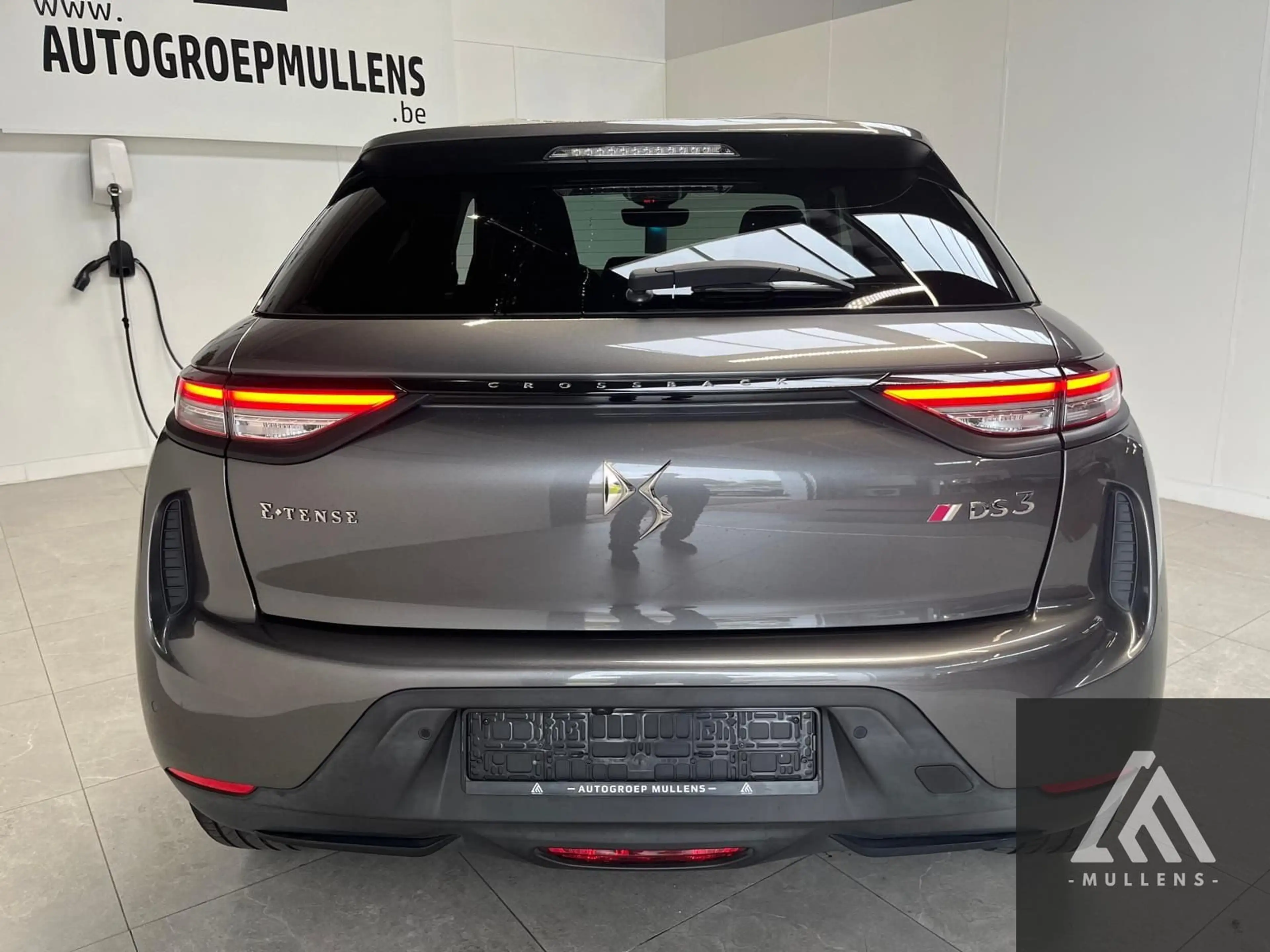 DS Automobiles DS 3 Crossback E-Tense Performance Line+ — photo 6