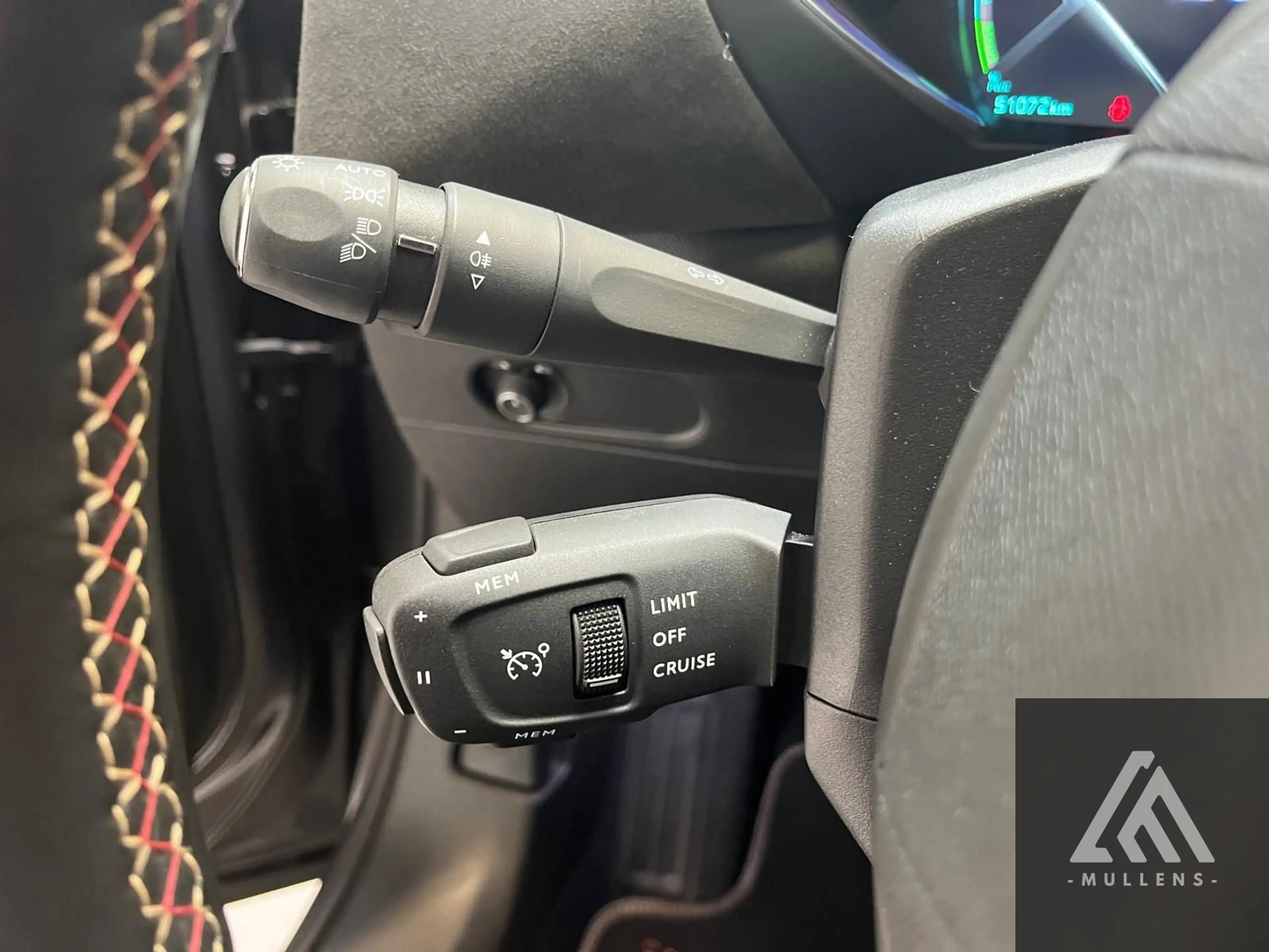 DS Automobiles DS 3 Crossback E-Tense Performance Line+ — photo 15