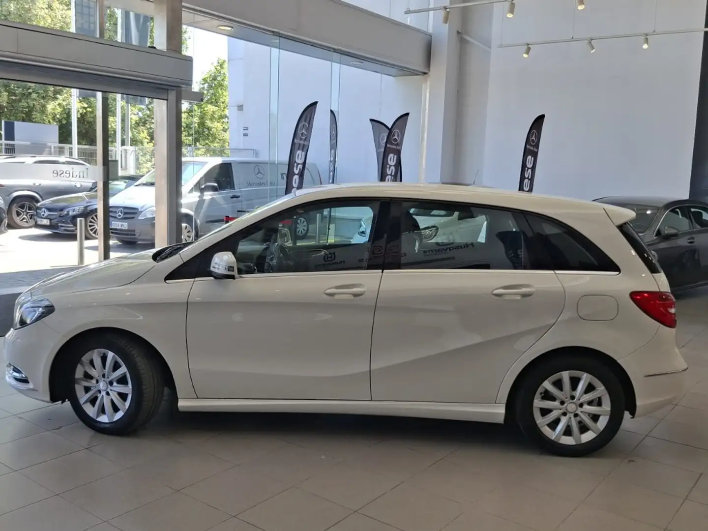 Mercedes-Benz B 180 7G-DCT Blanco - 2
