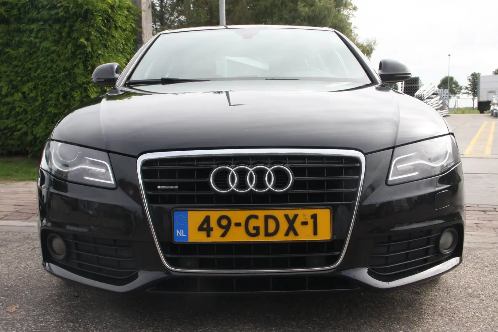 Audi A4 Limousine 3.2 FSI quattro Pro Line Business 19inch Schwarz - 2